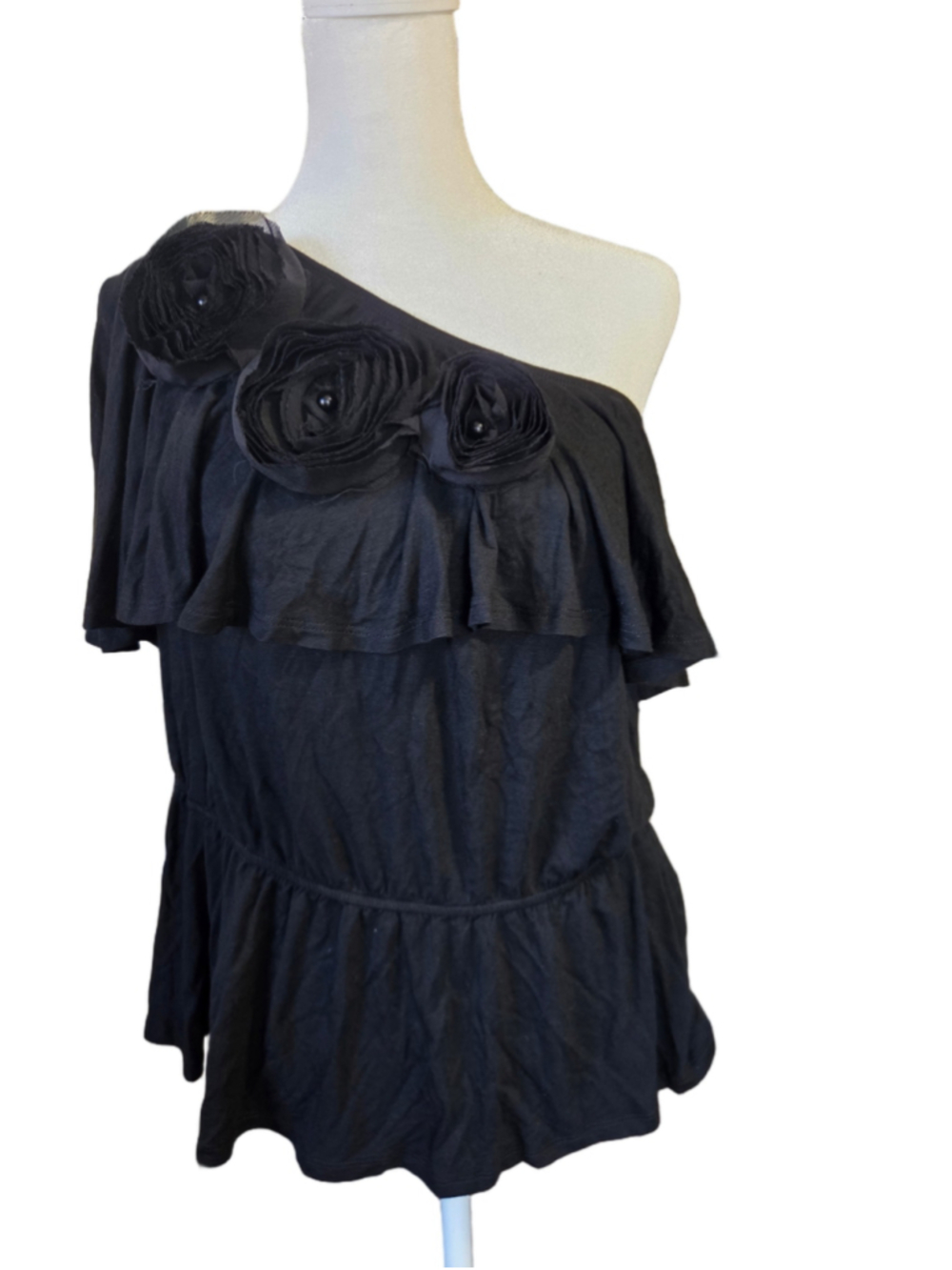 Women's Monroe and Main Black One-Shoulder Ruffle Blouse Size L